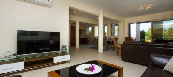 Вилла с 5 спальнями в Полис, Кипр № 82732 12