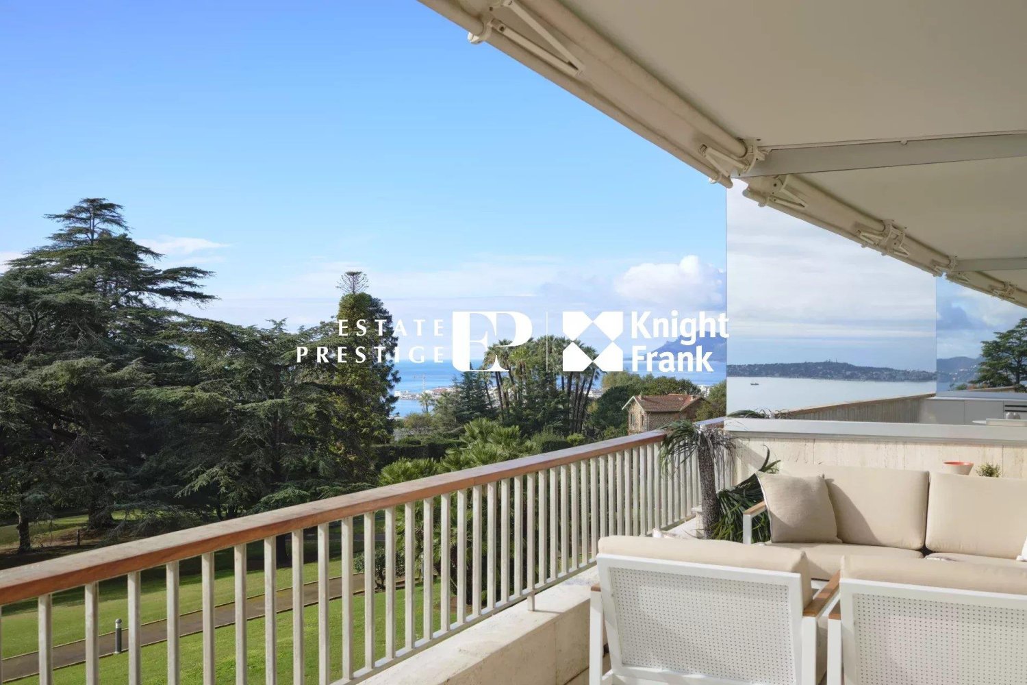 2 bedrooms Apartment in Cannes, France No. 298386