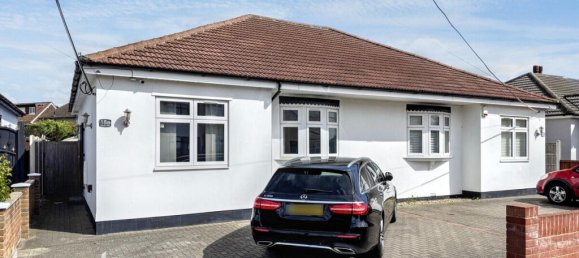 3 bedrooms Bungalow in Rainham, United Kingdom No. 4831 13