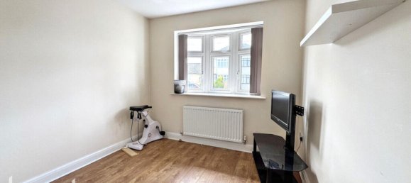 3 bedrooms Bungalow in Rainham, United Kingdom No. 4831 7