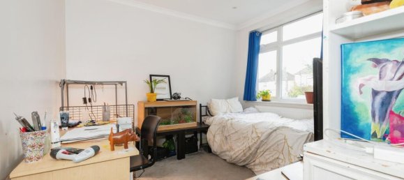 3 Schlafzimmer Haus in Banstead, United Kingdom, Nr. 8064 9