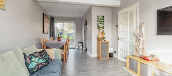 3 Schlafzimmer Haus in Banstead, United Kingdom, Nr. 8064 5