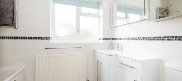 3 Schlafzimmer Haus in Banstead, United Kingdom, Nr. 8064 12