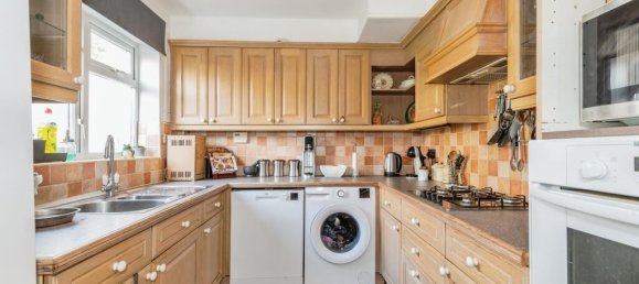 3 Schlafzimmer Haus in Banstead, United Kingdom, Nr. 8064 18