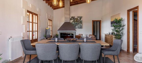 4 bedrooms Villa in Puntiro, Spain No. 14115 4