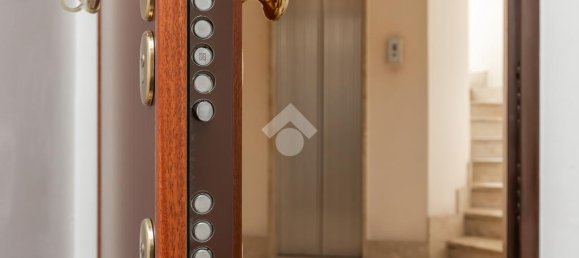 2 Schlafzimmer Wohnung in Turin, Italy, Nr. 54385 23