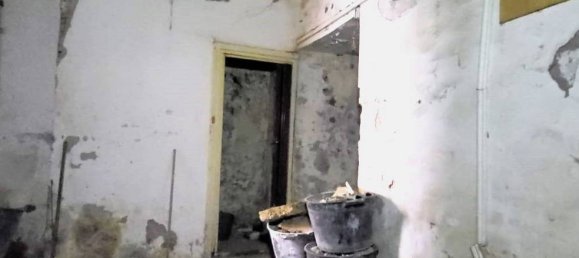 Propiedad comercial de 2 habitaciónes en Naples, Italy No. 20186 10