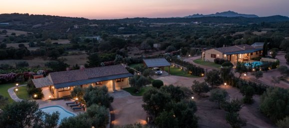 4 bedrooms Villa in Olbia, Italy No. 58727 10