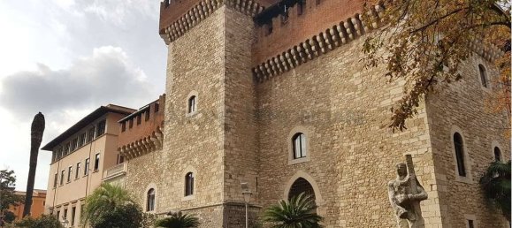 3 rooms Office in Carrara, Italy No. 76096 15