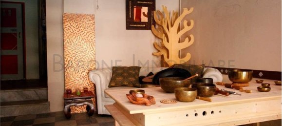 3 rooms Office in Carrara, Italy No. 76096 5