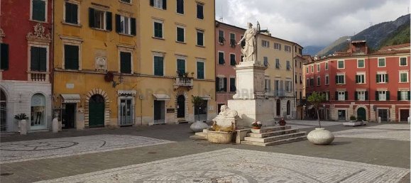 3 rooms Office in Carrara, Italy No. 76096 18