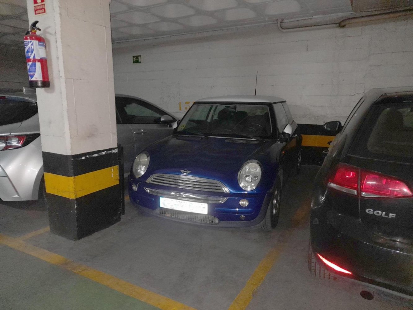23m² Garage in Madrid, Spain No. 120612