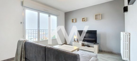 3 bedrooms Apartment in Reims, France No. 42948 3