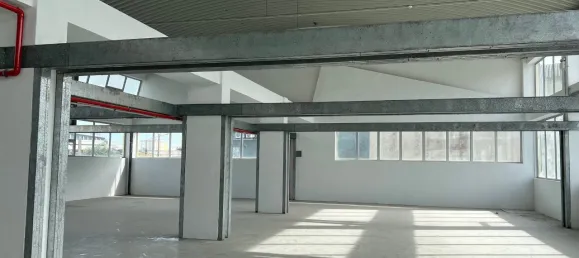 464m² Warehouse in Loures, Portugal No. 88267 8