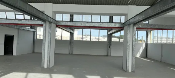 464m² Warehouse in Loures, Portugal No. 88267 5