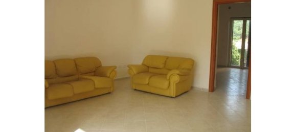 Edificio de 3 habitaciónes en Caserta, Italy No. 255143 3