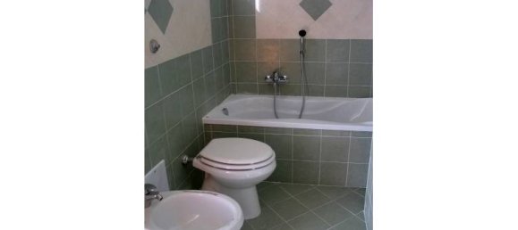 Edificio de 3 habitaciónes en Caserta, Italy No. 255143 4