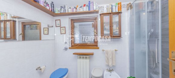 4 rooms Villa in Noviglio, Italy No. 258151 8