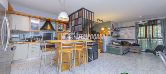 4 rooms Villa in Noviglio, Italy No. 258151 11