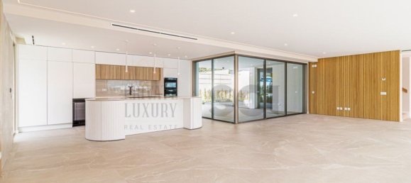 5 Schlafzimmer Haus in Corroios, Portugal, Nr. 107058 12