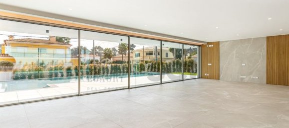 5 Schlafzimmer Haus in Corroios, Portugal, Nr. 107058 2