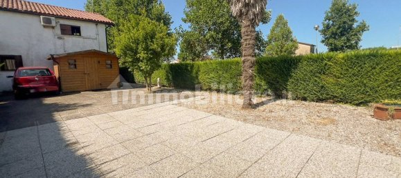 2 Schlafzimmer Villa in Correzzola, Italy, Nr. 287843 4