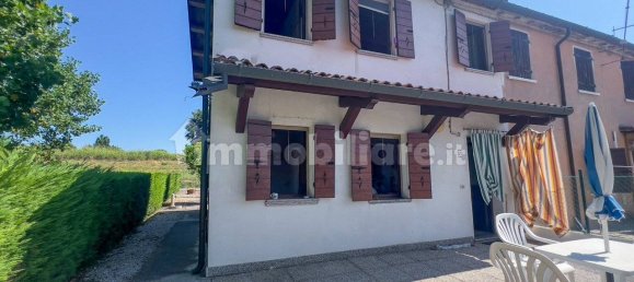 2 Schlafzimmer Villa in Correzzola, Italy, Nr. 287843 2