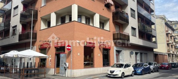 4 rooms Commercial property in Turin, Italy No. 149801 5