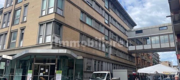 4 rooms Commercial property in Turin, Italy No. 149801 8