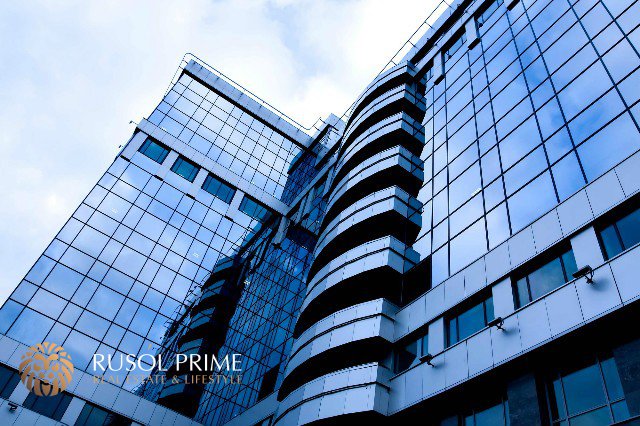 180m² Commercial property in Barcelona, Spain No. 42