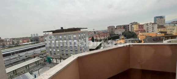 Квартира с 3 спальнями в Брешиа, Италия № 158872 4