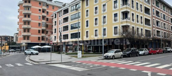 Квартира с 3 спальнями в Брешиа, Италия № 158872 42