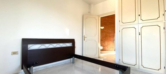 2 bedrooms Apartment in Massa, Italy No. 199356 18