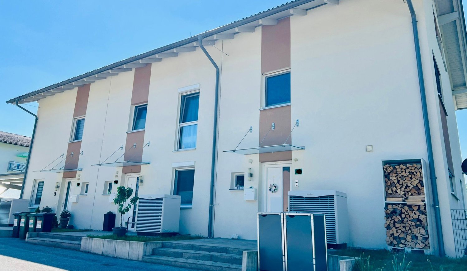 Adosado de 3 dormitorios en Eugendorf, Austria No. 236300