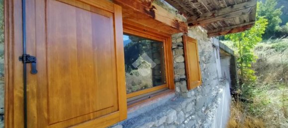 3 bedrooms House in Aosta, Italy No. 362421 5