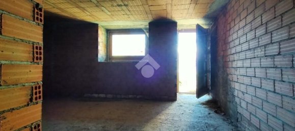 3 bedrooms House in Aosta, Italy No. 362421 8