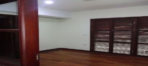 4 bedrooms Villa in Tay Ho, Vietnam No. 4855 16