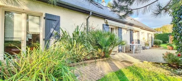 5 bedrooms House in Blere, France No. 54646 3