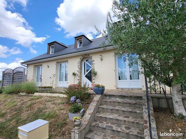 5 Schlafzimmer Haus in Evron, France, Nr. 306386