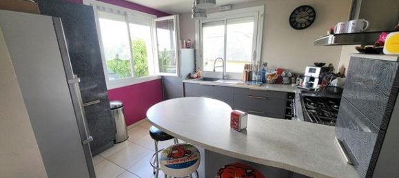 5 Schlafzimmer Haus in Evron, France, Nr. 306386 4