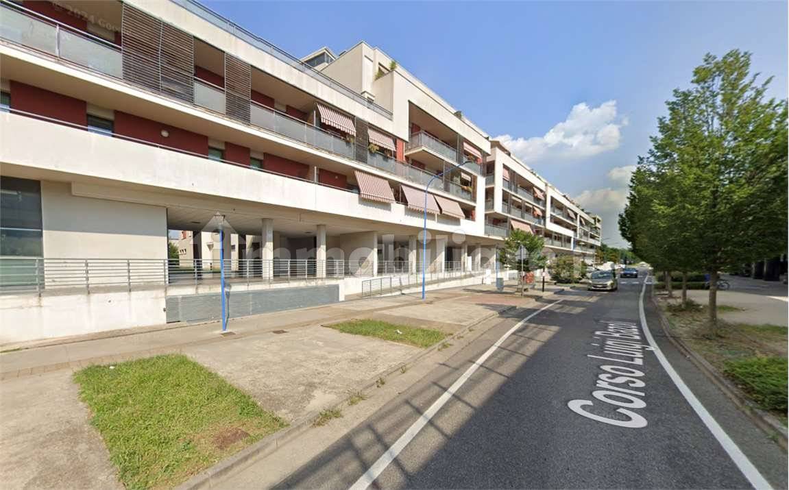 5 rooms Warehouse in Brescia, Italy No. 346619