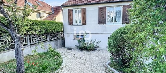 4 bedrooms House in Bourges, France No. 246004 4