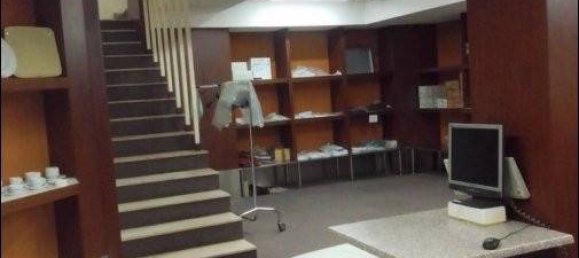 3 rooms Commercial property in Udine, Italy No. 111414 6