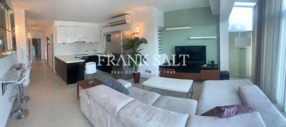 2 bedrooms Penthouse in Saint Julian's, Malta No. 7193 4