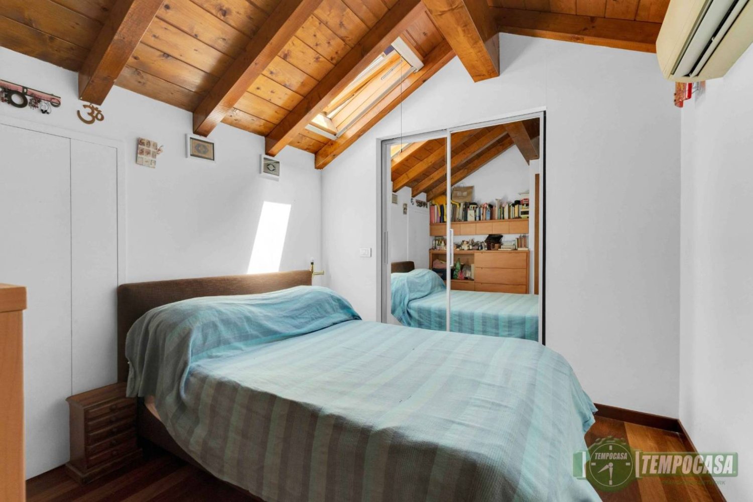 2 bedrooms Apartment in Milan, Italy No. 343479