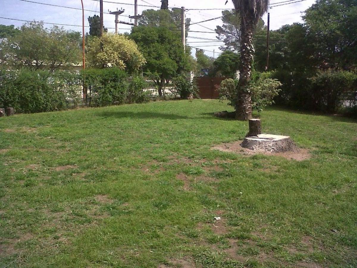 Terreno de 3 dormitorios en Córdoba, Argentina No. 46051