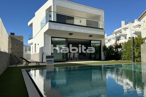 4 Schlafzimmer Villa in Alvor, Portugal, Nr. 150994