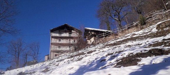 2 rooms House in Fontainemore, Italy No. 75683 4