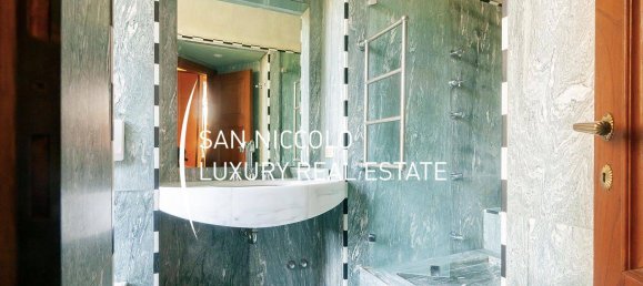 5 bedrooms Penthouse in Florence, Italy No. 214227 17