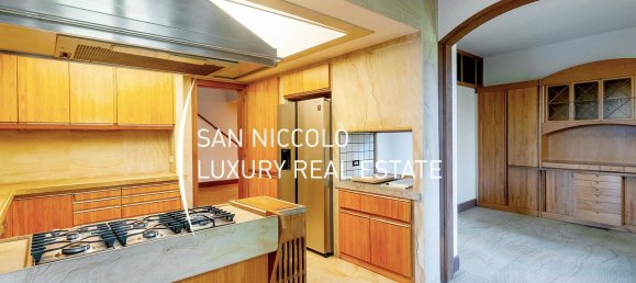 5 bedrooms Penthouse in Florence, Italy No. 214227 9